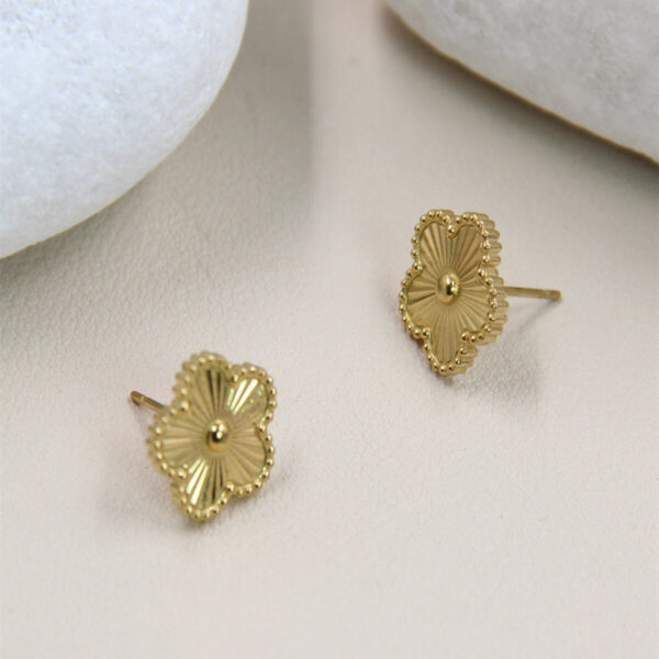 boucles-d-oreilles-trefle-en-acier-inoxydable-elegance-et-chance_dore_67264d93557c7