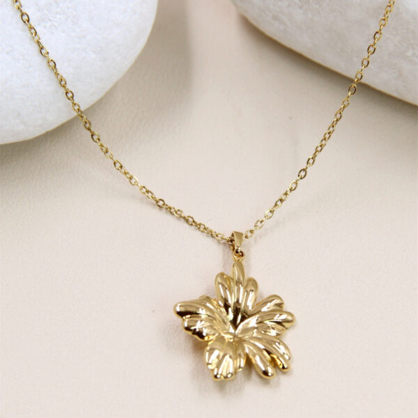 Collier Nora