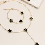 Collier tréfle strass
